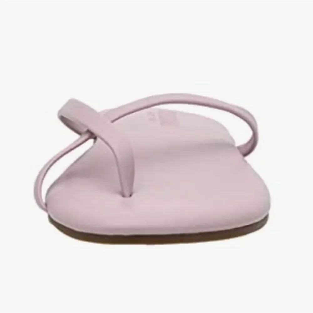 BRAND NEW CUSHIONAIRE WOMEN's COVE FLIP FLOP SANDAL with MEMORY FOAM